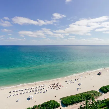 Monte Carlo Miami Beach Room photo