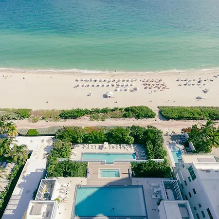 Monte Carlo Miami Beach Room photo