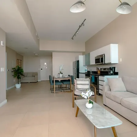 Monte Carlo Miami Beach Room photo
