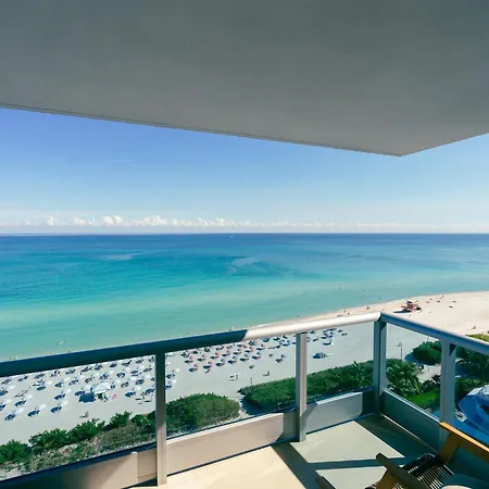 Monte Carlo Miami Beach Room photo