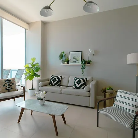 Monte Carlo Miami Beach Room photo