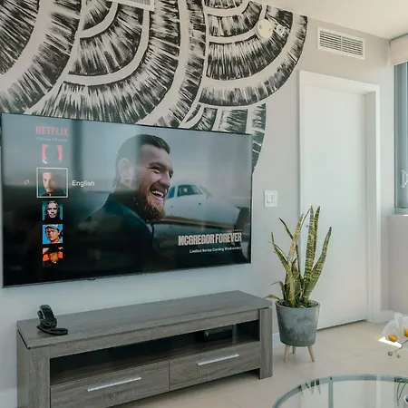 Monte Carlo Miami Beach Room photo
