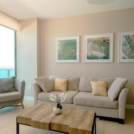 Monte Carlo Miami Beach Room photo