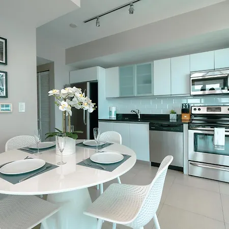 Monte Carlo Miami Beach Room photo